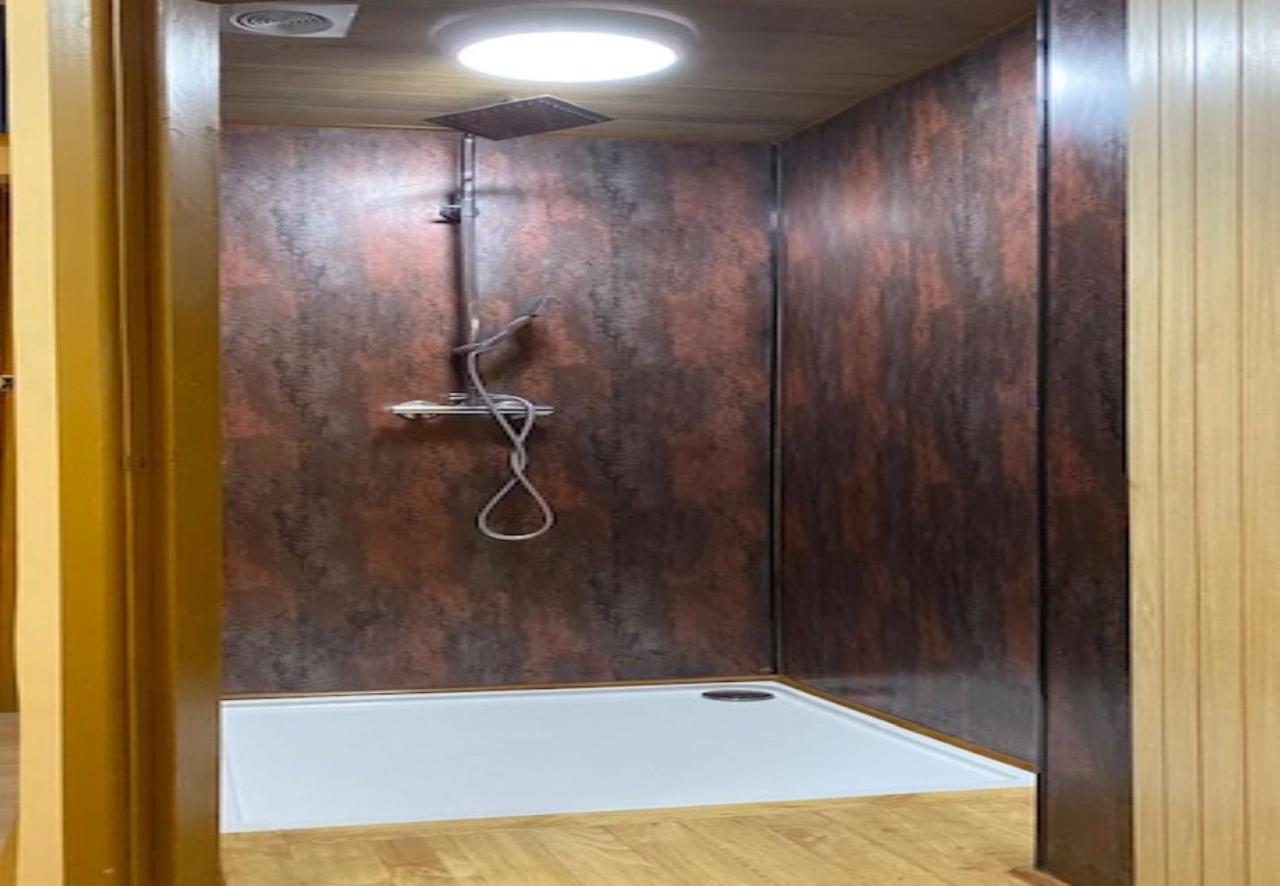 Ideal Abode Abbots 4 En-Suite Chester Luaran gambar
