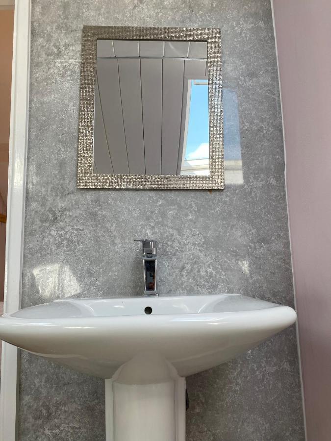 Ideal Abode Abbots 4 En-Suite Chester Luaran gambar