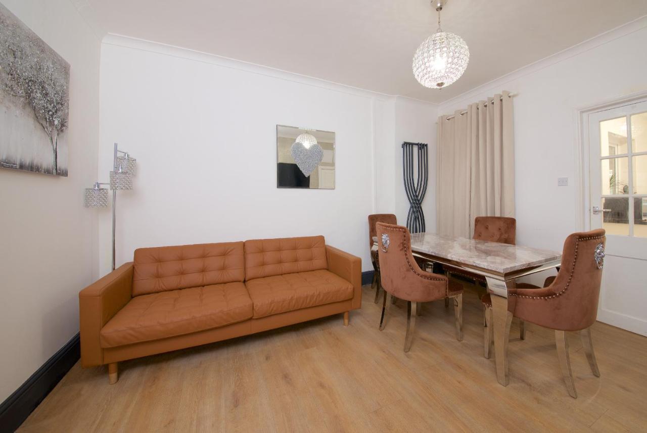 Ideal Abode Abbots 4 En-Suite Chester Luaran gambar